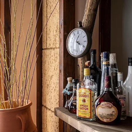 Дом отдыха Selana House With Outdoor Pool Мастихари