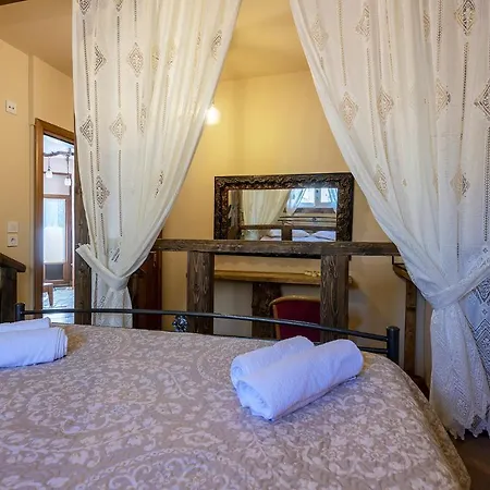 Selana House With Outdoor Pool *