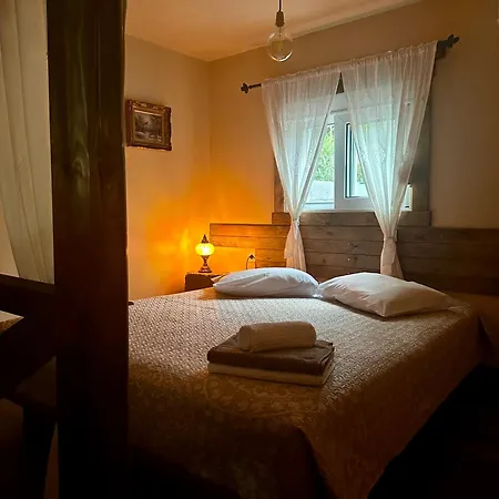 Nyaraló Selana House With Outdoor Pool Masztihári