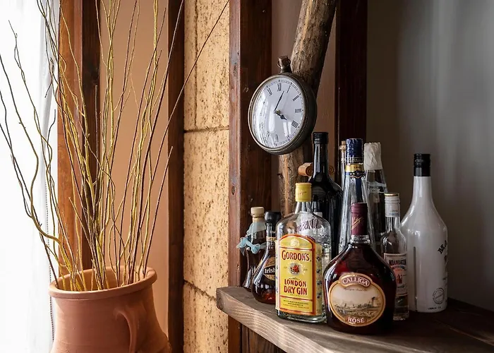 펜션 Selana House With Outdoor Pool 마스티차리