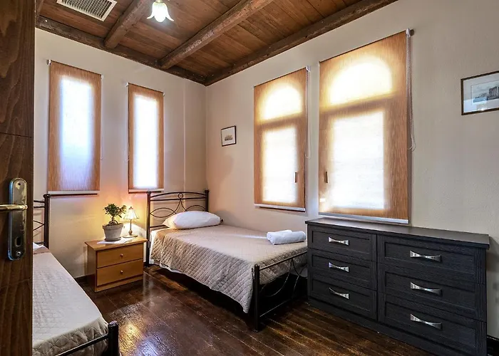 Selana House With Outdoor Pool