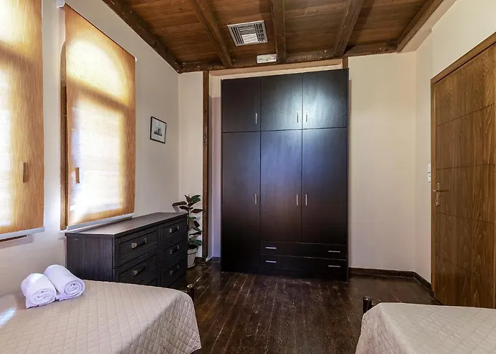 Selana House With Outdoor Pool بيت للعطل