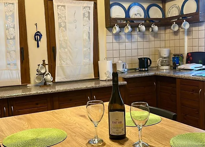 Selana House With Outdoor Pool * ماستيخاري