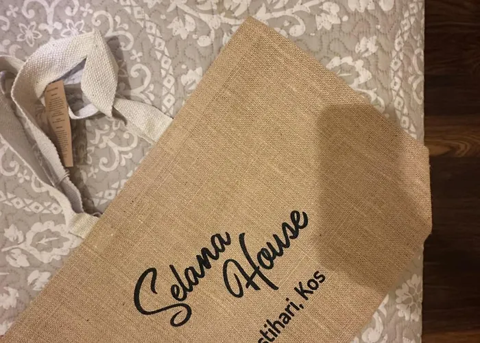 Selana House With Outdoor Pool *