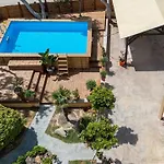 別荘 Selana House With Outdoor Pool *